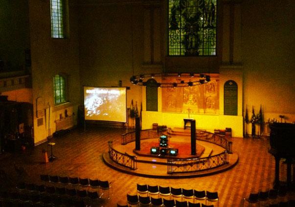 4AD是英国最富传奇色彩的独立音乐厂牌之一