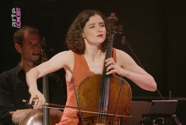 [古典乐 Classical] 安娜斯塔西娅·科贝金娜 & 巴塞尔室内乐团 - 维瓦尔第与斯特拉文斯基：穿越三个世纪的弓弦对话