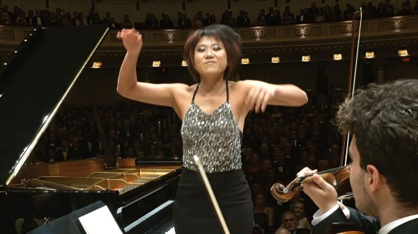 [古典 Classical] 王羽佳 (Yuja Wang) - 卡内基音乐厅现场：柴可夫斯基《第一钢琴协奏曲》与伯恩斯坦、斯特拉文斯基作品