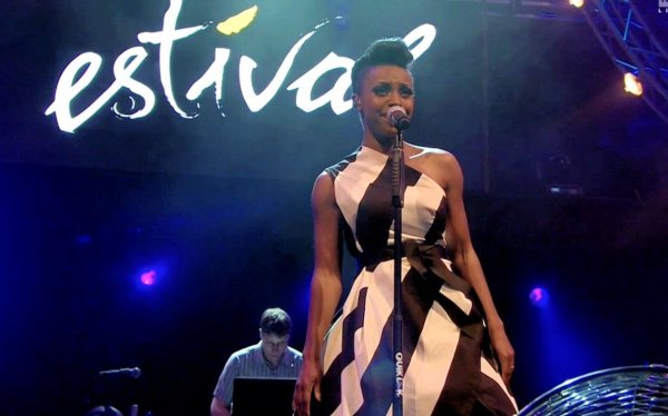 [神游舞曲 Trip-Hop] 莫奇葩乐队（Morcheeba）- Estival Jazz Lugano 2014：瑞士湖畔的迷幻晚风